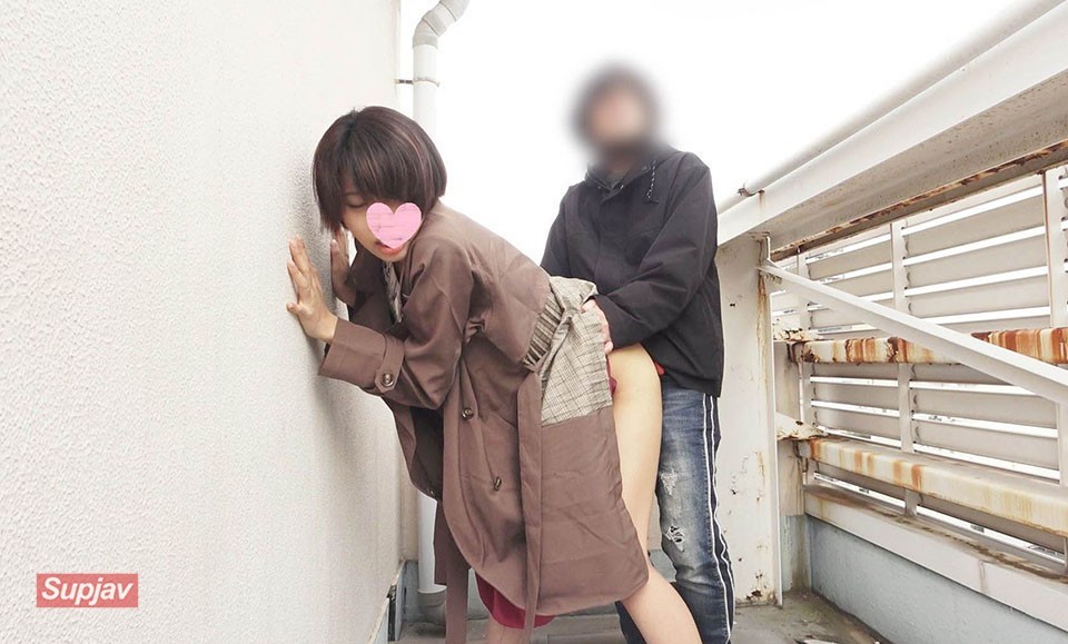 FC2PPV 2473327 [No Amateur Individual Shooting] A Girl With A Strong Personality Is Put On A Remote Control And Taken Out To The City, But While She Hates It, She Is Panting On The Rooftop Of The Building From Shame Exposure And Cum Shot Inside! Even If I