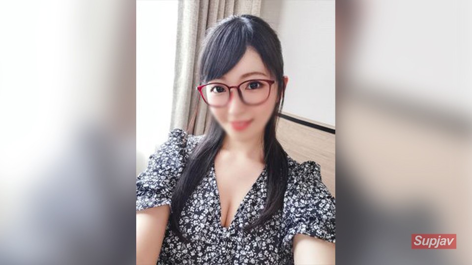 FC2PPV 2266468 [Peculiar Strong Woman # 016] Serious Glasses Local Public Servant 30 Years Old Sensitivity Max With Shame Play Squirting Squirting White Eyes Peeling Gangimari Conceived Training ♡ [cen]