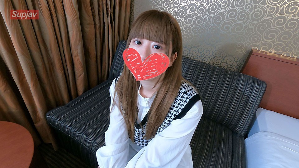 FC2PPV 2314368 [Uncensored] Cafe Clerk Kaoru (23 Years Old) Saddle Without A Meeting! !!