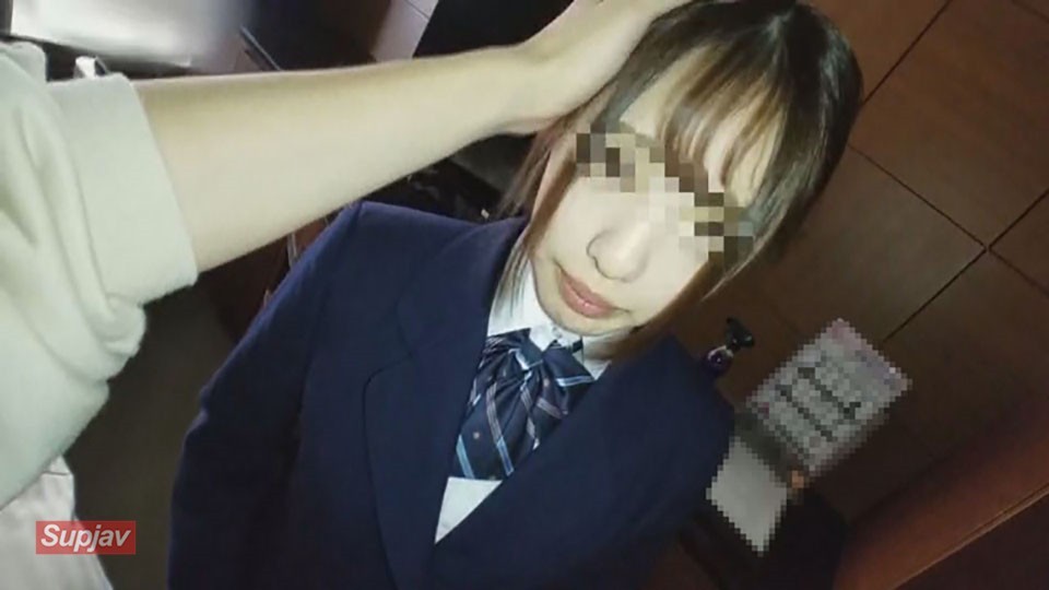 FC2PPV 1206782 [Individual Shooting] Prefectural Ordinary Course ① Innocent Fair-Skinned Girl. I Helped Because Of My Family’S Circumstances. Outdoor Exposure-Service At The Hotel.