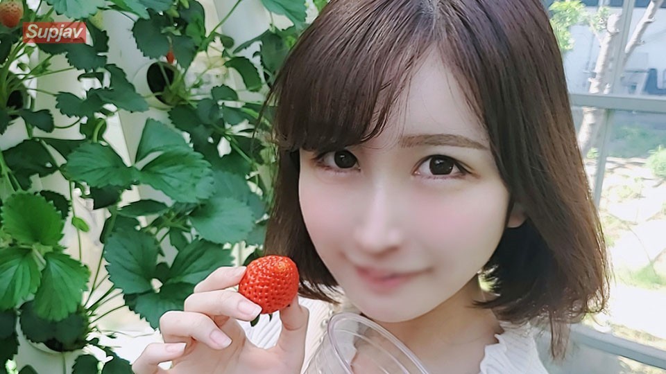 FC2PPV 2085638 Appearance! !! Limited Number! [Uncensored] Strawberry Hunting With A Dignified Young Lady Loved By Her Parents. Creampie Twice For Whitening Beauty! !! Even The Pant Face Was Elegant …