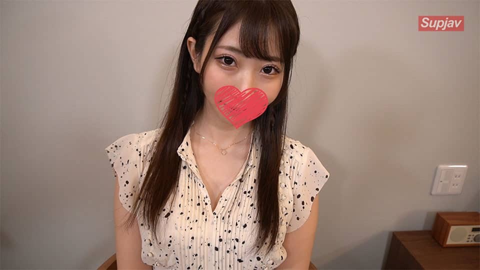 FC2PPV 1934545 [Active Office Lady] No Stop! !! ♡ Saliva Sloppy And Love Sweaty Sex That Squeezes Into Yu-Chan With A Cute Face To The Back Of Her Throat ♡