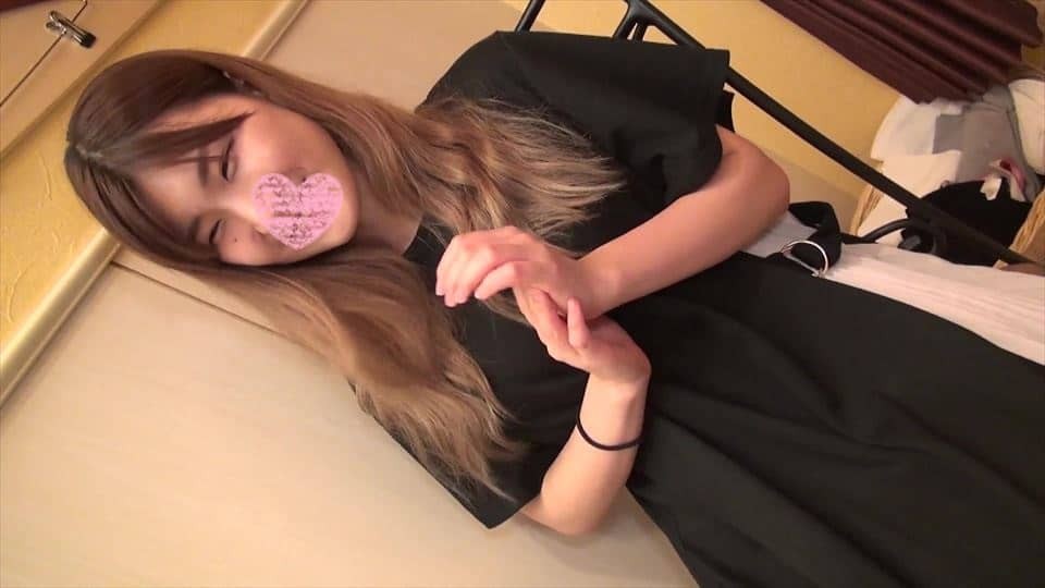 FC2PPV 1150747 [First shot] [Creampie] I blamed the undeveloped naive office lady with only 2 experienced people for the first toy on the netri first cunnilingus, but the reaction is thin and Koma-chan, cum shot as it is without asking for a reply!