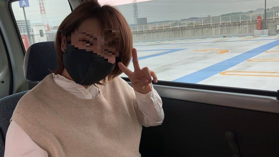FC2PPV 1831470 When it becomes a blowjob class & practice table in the car, it feels too good and it feels good, and a large amount of cum swallowing → Cum ☆ 23-year-old gal Risa-chan