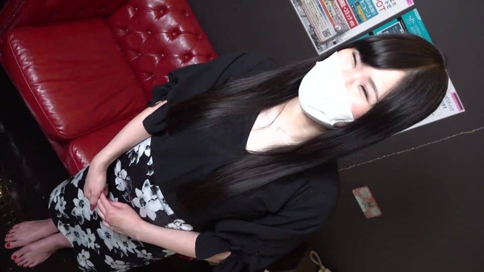 FC2PPV 1069102 ☆ First shot ☆ Fair-skinned beautiful man Beautiful mature woman, Misa-san leaked at 35 years old w raw vaginal cum shot 2 barrage! [With bonus]