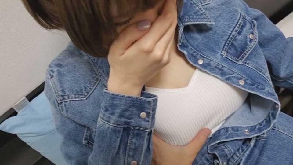 FC2PPV 1732762 Up to 22 # Hotel Living Money Lack Bringing a tall gal into the room and vaginal cum shot