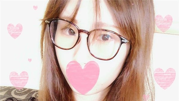 FC2PPV 1021668 S-class neat and clean tsundere glasses girl ♥ “It feels good … ♥” G-spot direct hit greedy masturbation and continuous squirting of love juice that can not fit in the narrow vagina ♥ Rub the uterine ostium with a fine finger and completely