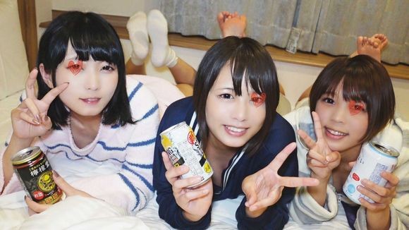 FC2PPV 1546963 [5P orgy] Private university minibus circle consecutive holidays in Tokyo, 3 female managers for 2 years ① [With change of clothes privilege video]