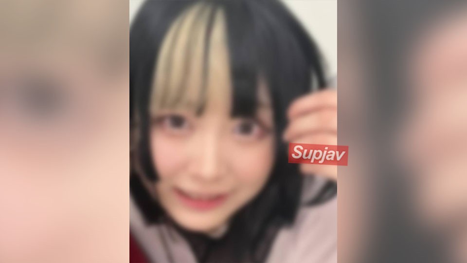 FC2PPV 4712694 [Limited Number After 5,980pt] [Completely Secret Version] [Landmine Type] [Slender Waist] [First Appearance On FC2] [Cusco Observation] Handle With Care, Landmine Type Cosplayer Saki, 20 Years Old, Even Though She Is Mentally Ill, She Asce