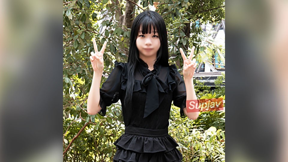 FC2PPV 4761757 [990 Points Until October 7th] [First Shoot] 19-Year-Old Beauty Specialist. Her Petite, Sensitive Body Is Shy In Front Of The Camera, But She Convulses With Pleasure. A Massive Load Of Cum Penetrates Her Juicy Pussy And Penetrates Deep Insi