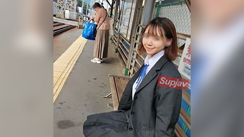 FC2PPV 4768241 A Simple Girl Looking To Leave Her Toxic Parents’ Home. A Short, G-Cup Girl In A Uniform Gets A Load Of Old Man’s Pent-Up Sperm Creampied In Her Uterus For Money.