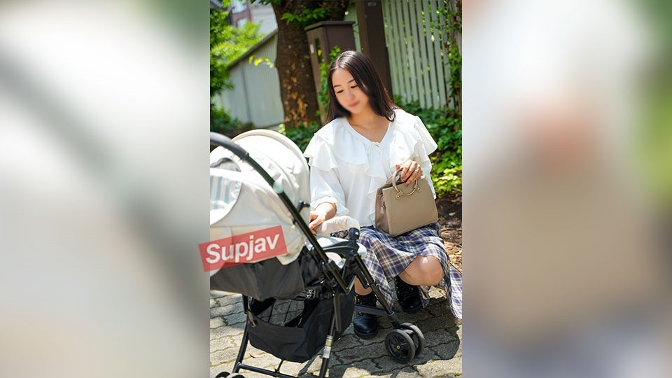 [Reducing Mosaic]FC2PPV 4767523 [Wife Hoping To Get Pregnant] A Sexless Wife Begs For A Big Dick To Keep Her Sex Life Going! [Hope For A Second C***d]