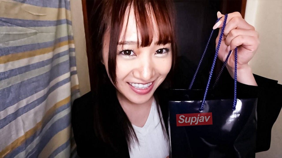 FC2PPV 4797413 [Hono-Chan / Goddess] A Busty Goddess Overflowing With Sex Appeal Descends Upon A Corporate Slave Senior! She Ejaculates Massively During Her Service Sex! [cen]