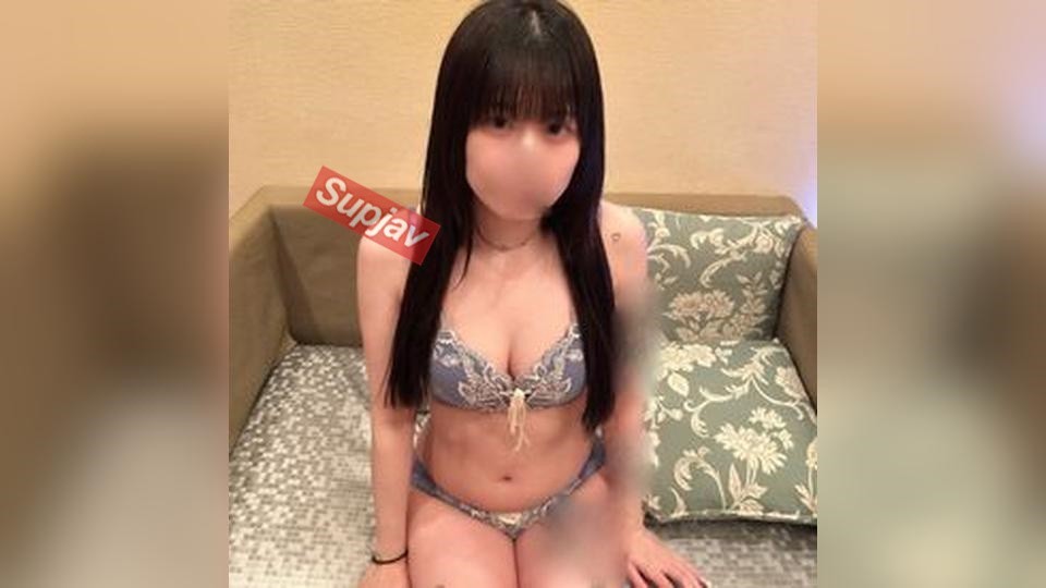 FC2PPV 4900512 [※Uncensored※] A Date With The Famous And Popular Maid Cafe Girl, Lili-chan, And A Trip To A Hotel!! I Don’t Know If Her Manager Is With Us!! I Couldn’t Resist And It Ended Up Being A Threesome. It Must Never Be Found Out At The Shop.