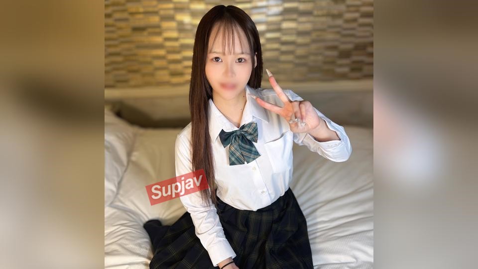 FC2PPV 4918326 [Limited Sale For 5 Days!] [You’ll Fall In Love With Her Sudden Smile, The Temptation Of Long Black Hair] God-like 18-year-old Hitomi Sheds Tears! Her First Time With A Giant Cock Over 20cm, She Climaxes And Gets A Massive Load Inside Her, 