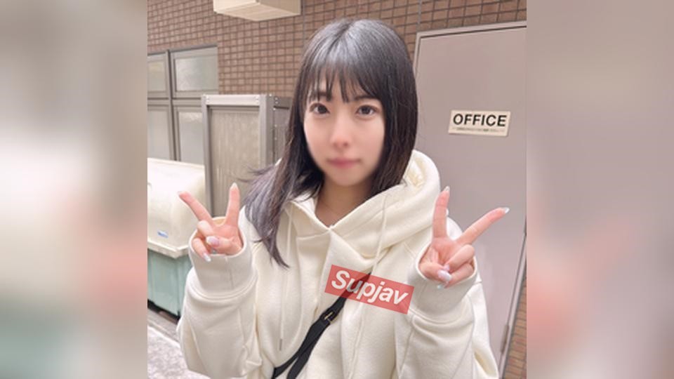 FC2PPV 4925888 990pt Until July 7th!! [Bonus Included!] A Petite Kansai Girl New To Tokyo. She’s Taking On A POV Sex Gig Again For The Money. A Secret Video Where She Services His Cock With An Intense Blowjob, Gets Her Fair-skinned, Beautiful Butt Squeeze